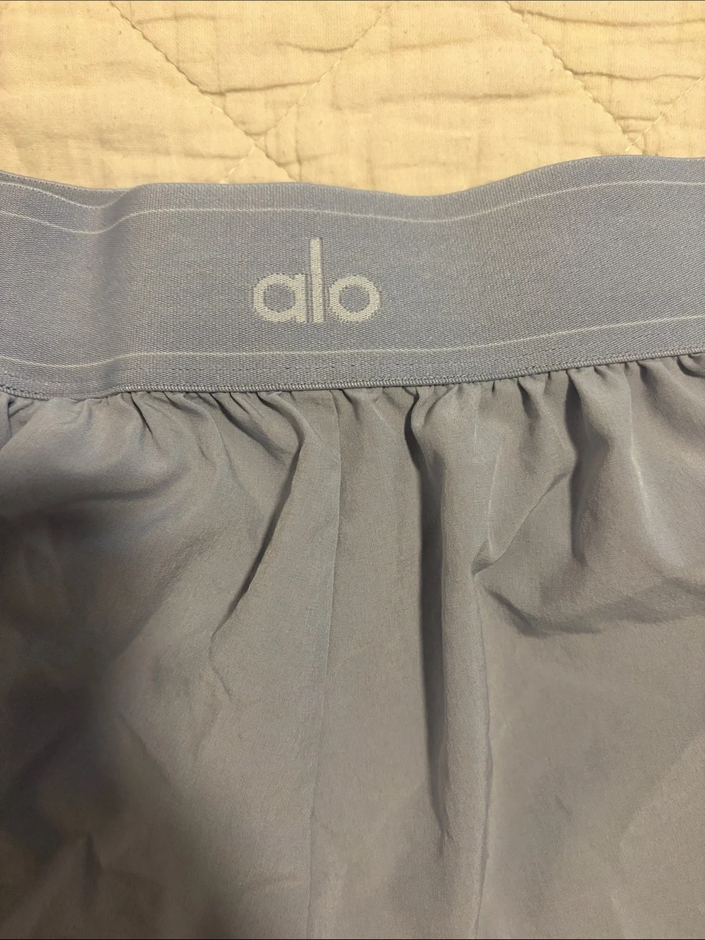 ALO Yoga “Winter Frost” Light Gray/Blue Women's Athletic Shorts